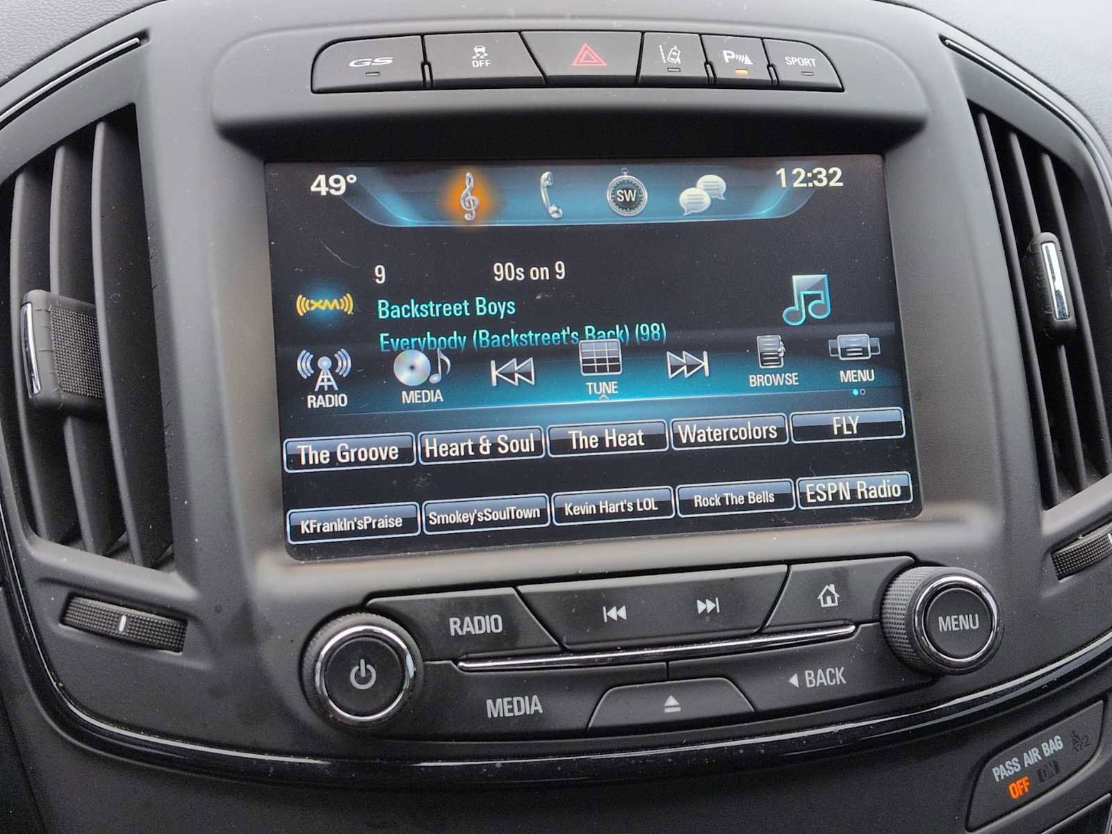 Used 2017 Buick Regal GS w/ Driver Confidence Package #2 image 29