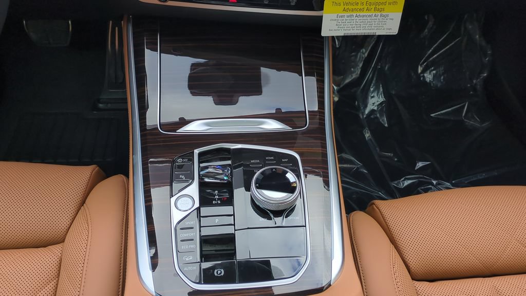 New 2026 BMW X5 xDrive40i w/ Executive Package AWD/4WD image 17