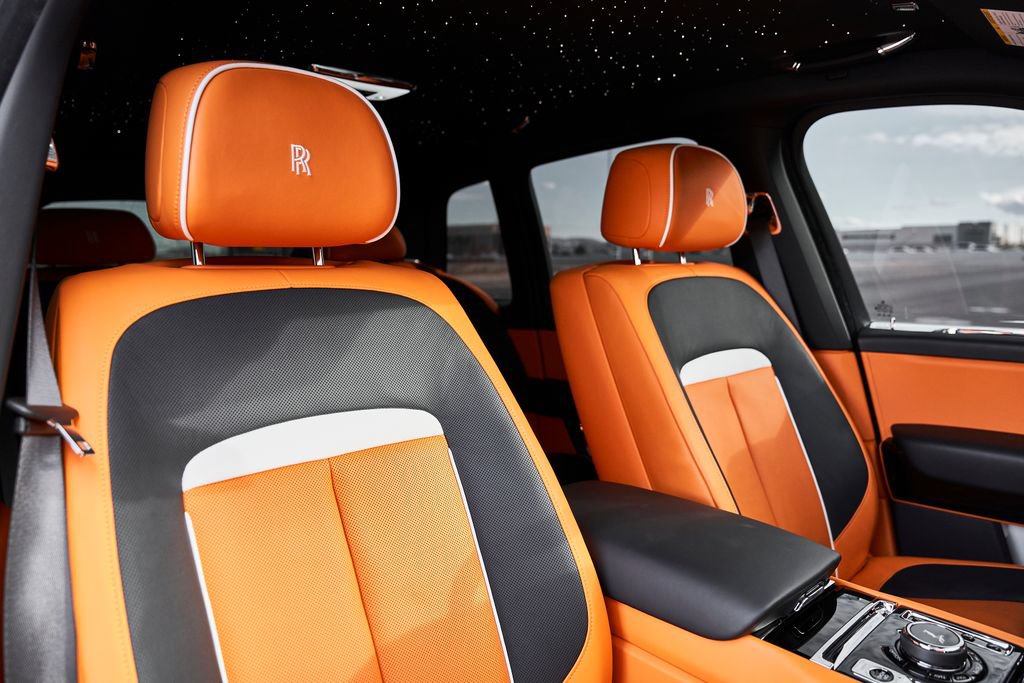 Used 2025 Rolls-Royce Cullinan AWD/4WD image 55