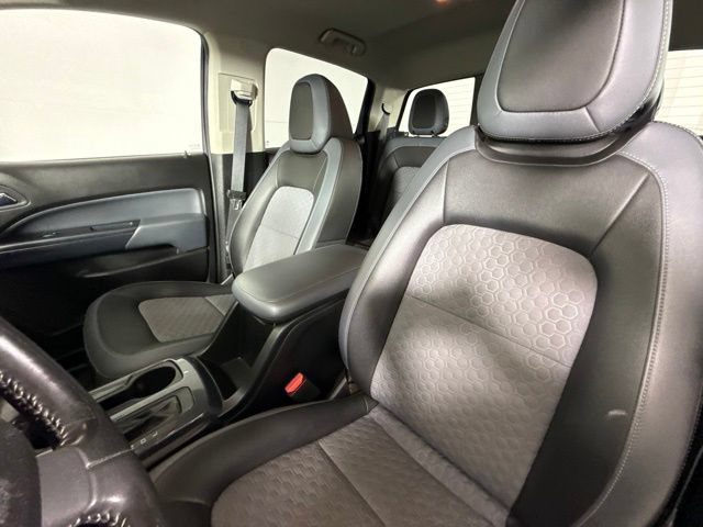 Used 2017 Chevrolet Colorado Z71 AWD/4WD image 14