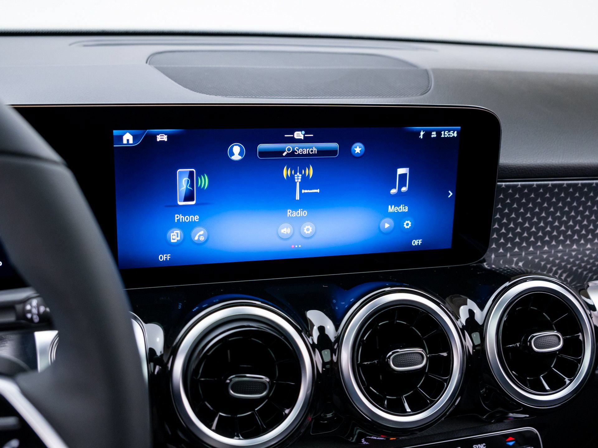 New 2026 Mercedes-Benz GLB 250 4MATIC image 25