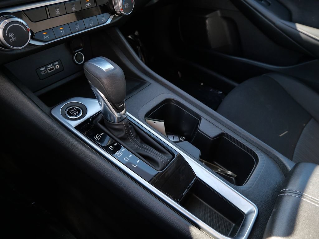 Used 2022 Nissan Sentra SV FWD image 20