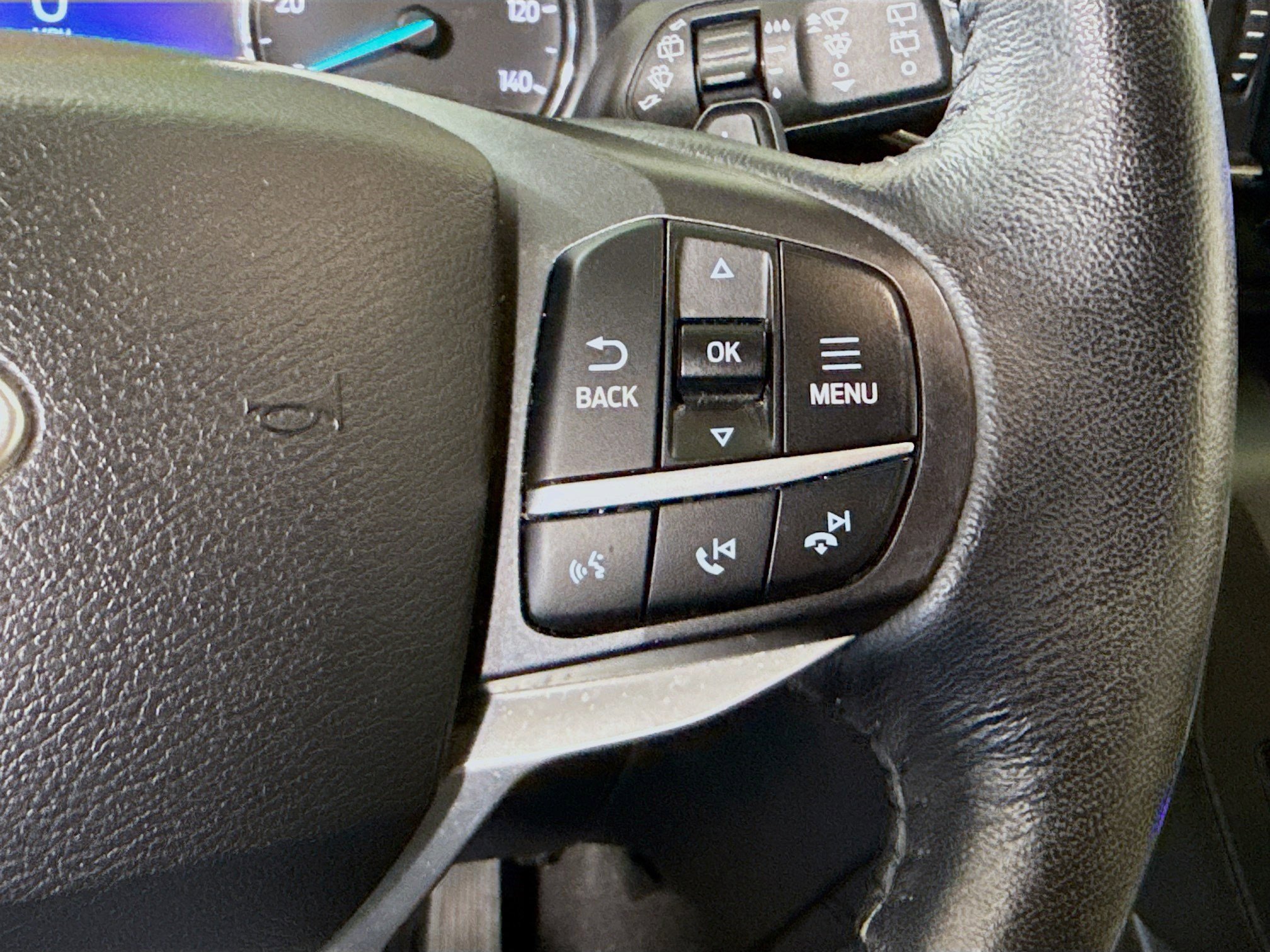 Used 2020 Ford Explorer Limited image 15