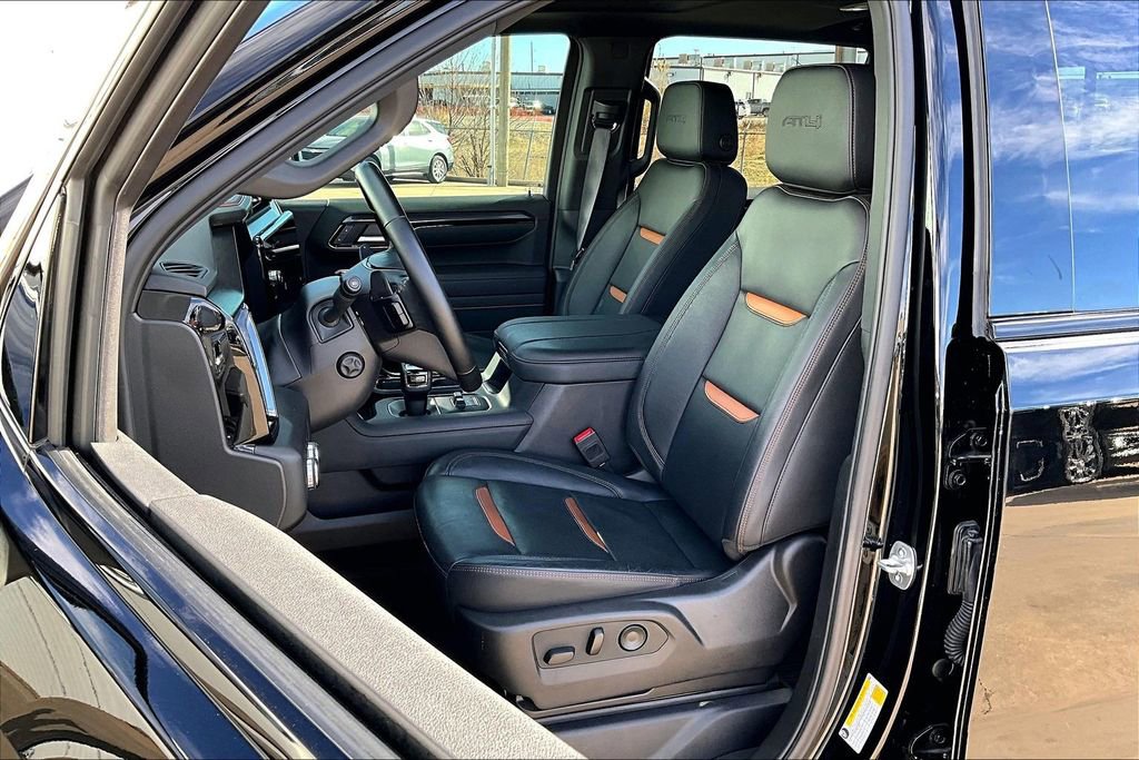 Used 2025 GMC Sierra 1500 AT4 w/ AT4 Premium Package image 33