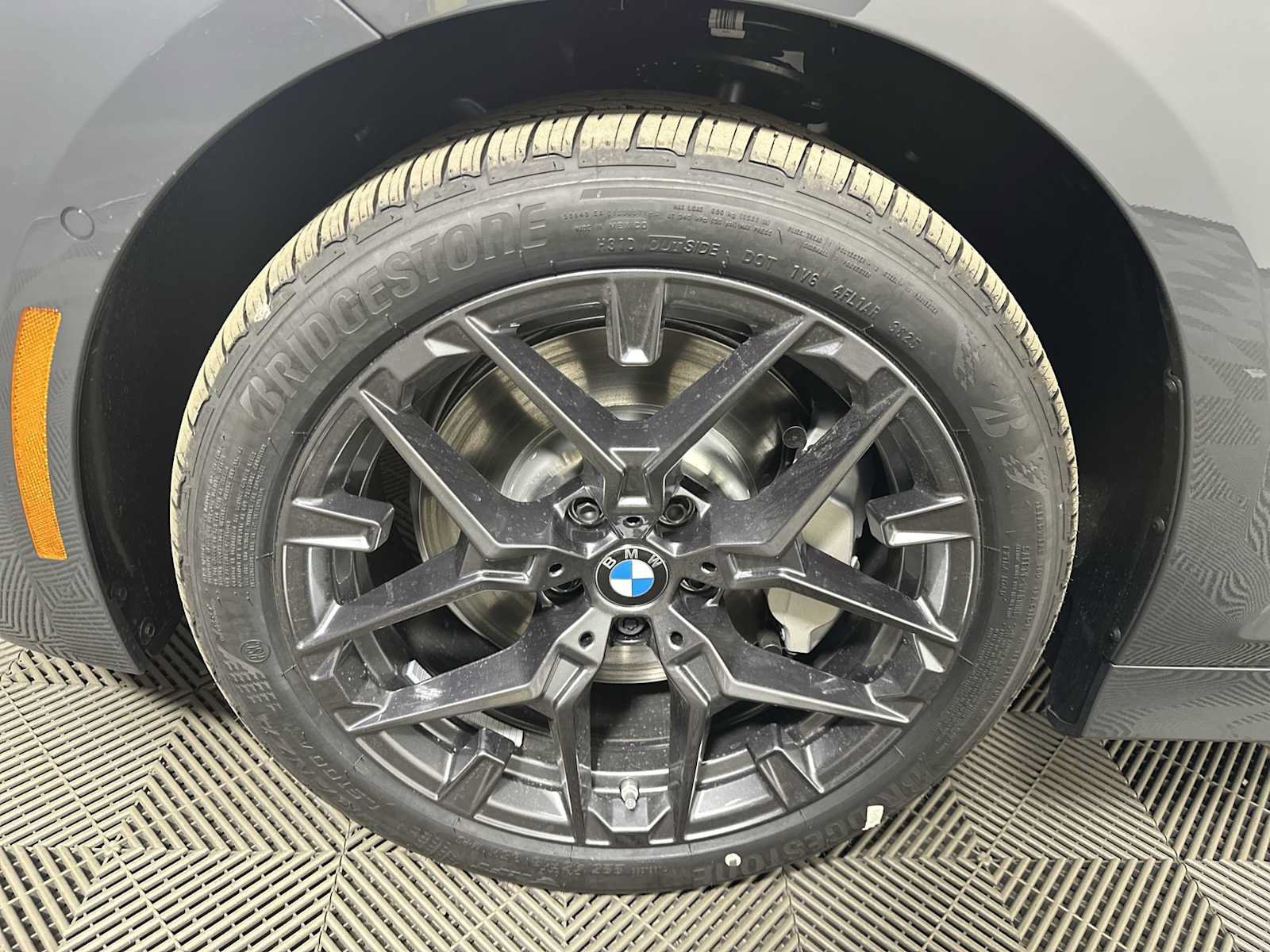 New 2026 BMW 330i xDrive Sedan w/ Convenience Package AWD/4WD image 10