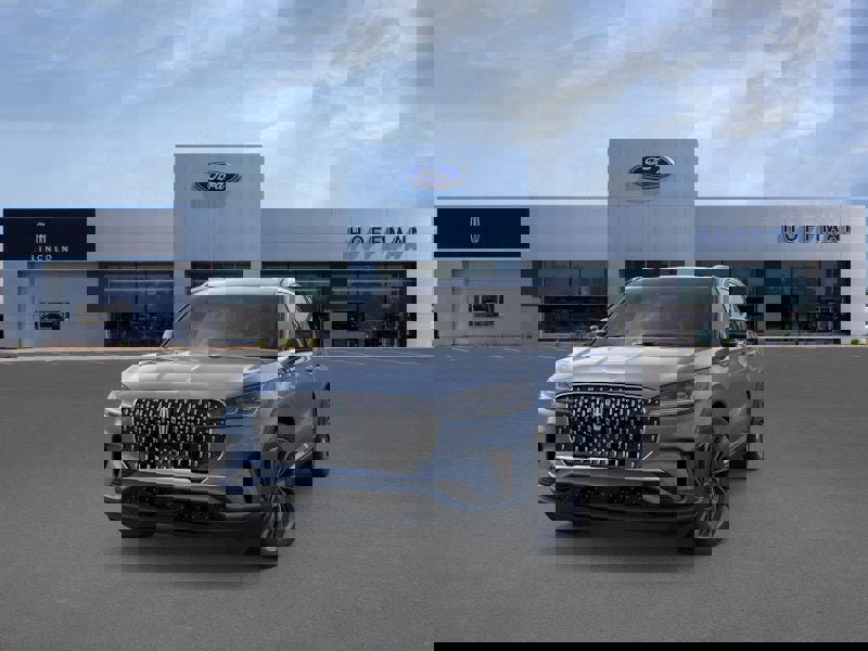 New 2026 Lincoln Aviator Reserve AWD/4WD image 2