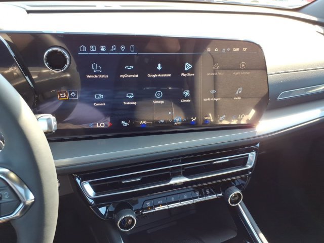 New 2027 Chevrolet Traverse LT w/ Sun and Wheel Package FWD image 14