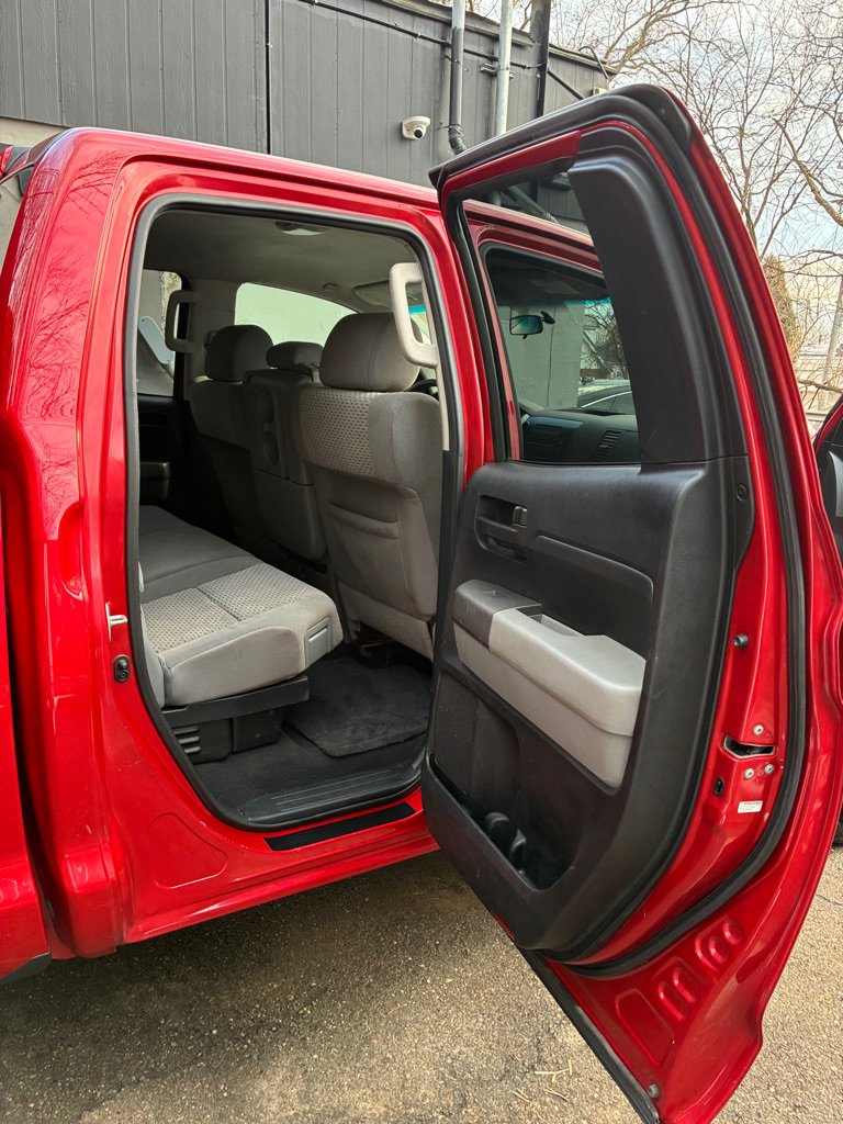 Used 2012 Toyota Tundra 4x4 Double Cab w/ Tow Pkg image 8