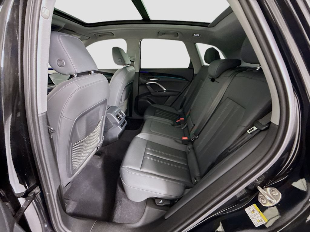 Used 2025 Audi Q5 Premium w/ Convenience Package AWD/4WD image 22