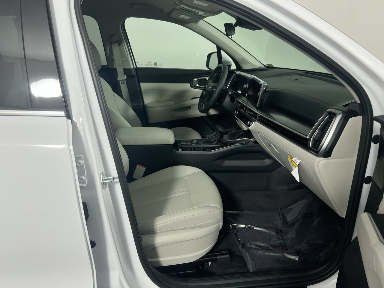 New 2026 Kia Sorento S FWD image 29