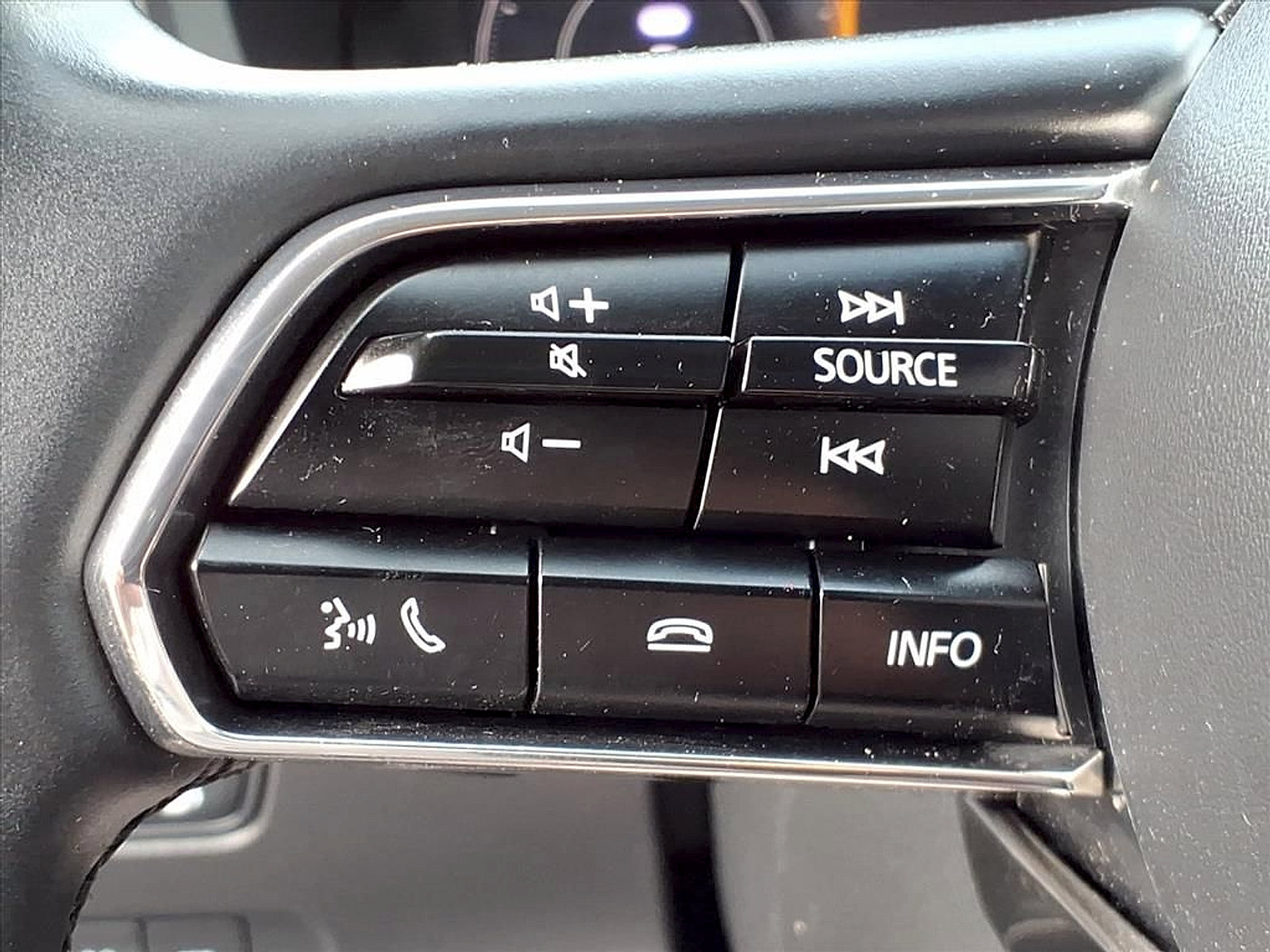 Certified 2024 MAZDA CX-90 Plug-In Hybrid w/ Premium Pkg image 31