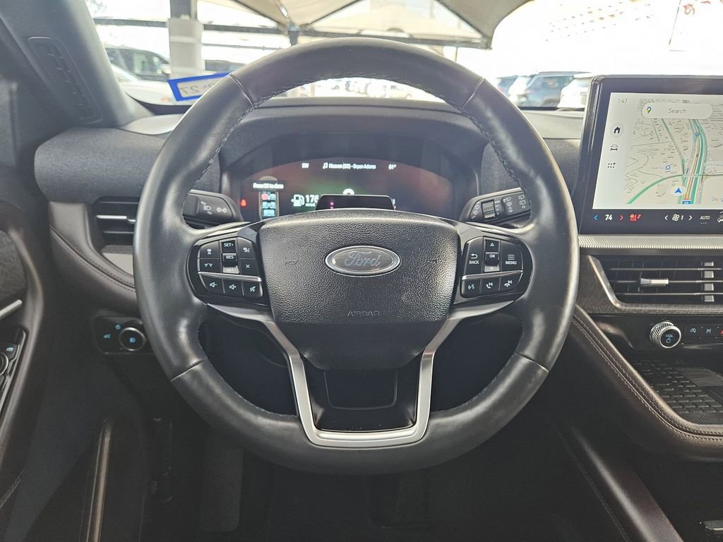 Used 2025 Ford Explorer Platinum w/ LUX Leather Package image 22
