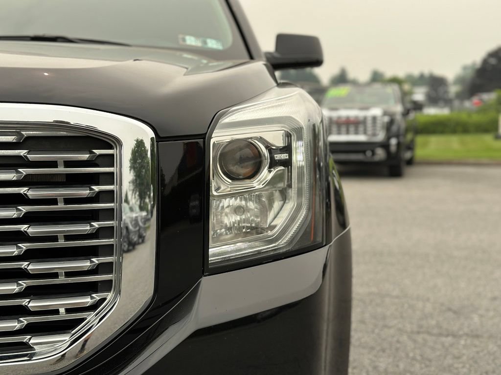 Certified 2019 GMC Yukon Denali w/ Denali Ultimate Package AWD/4WD image 46