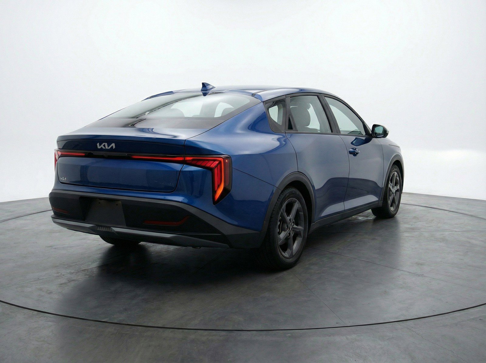 Used 2025 Kia K4 LXS FWD image 9