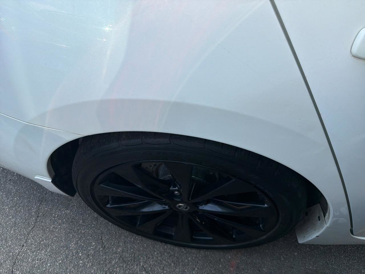 Used 2021 Nissan Maxima SR w/ Sport Mat Group FWD image 5