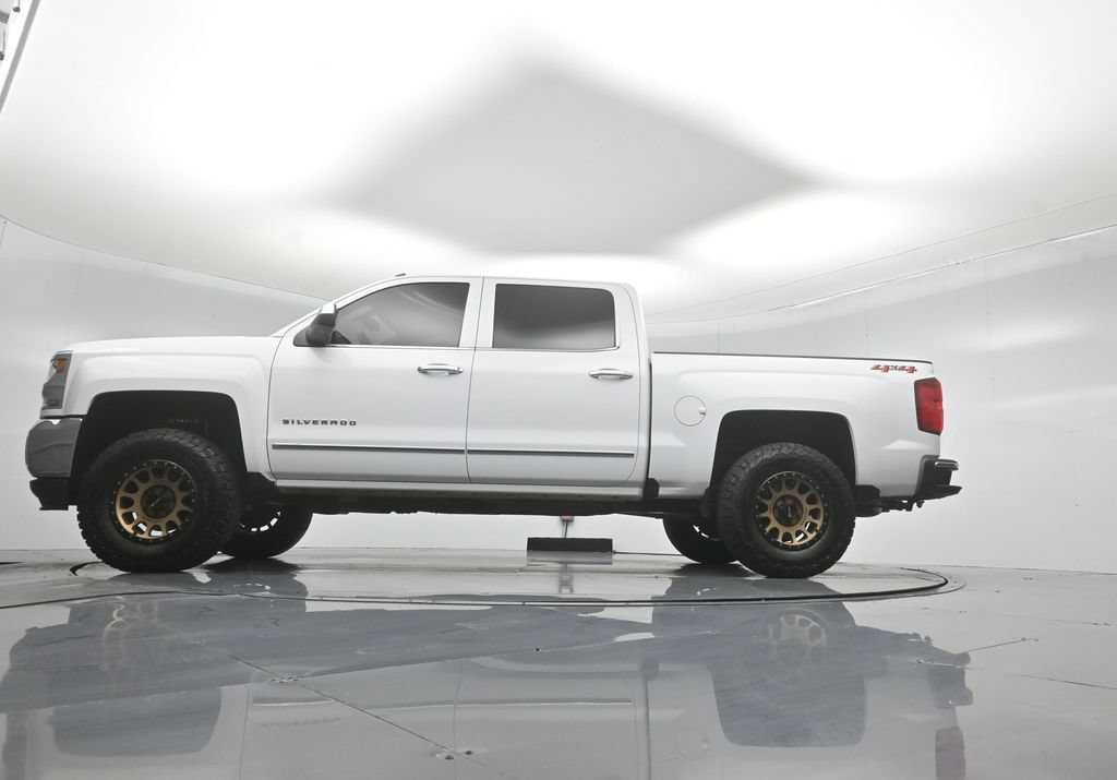 Used 2018 Chevrolet Silverado 1500 LTZ AWD/4WD image 7