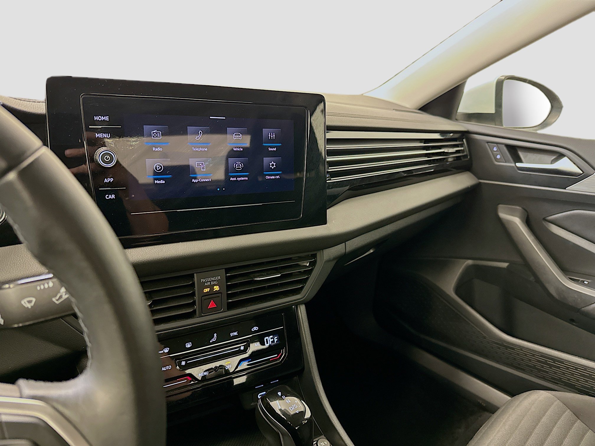 Used 2025 Volkswagen Jetta S image 25