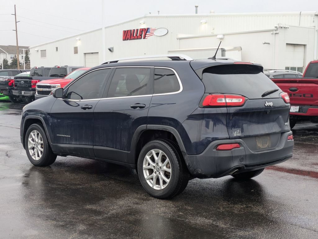 Used 2016 Jeep Cherokee Latitude w/ Cold Weather Group image 6