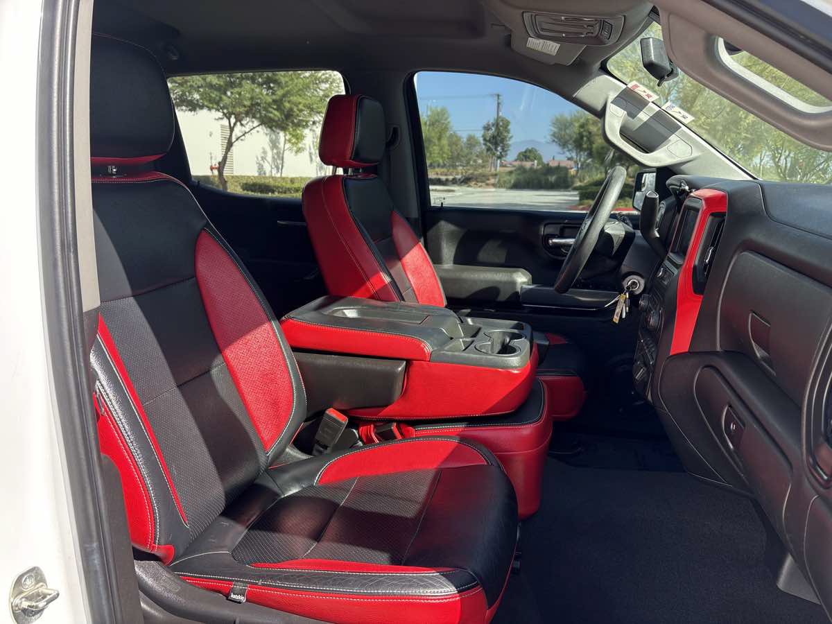 Used 2020 Chevrolet Silverado 1500 Custom w/ Custom Value Package RWD image 16