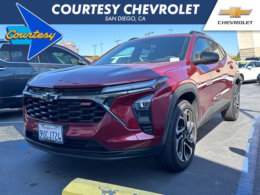 Used 2025 Chevrolet Trax RS