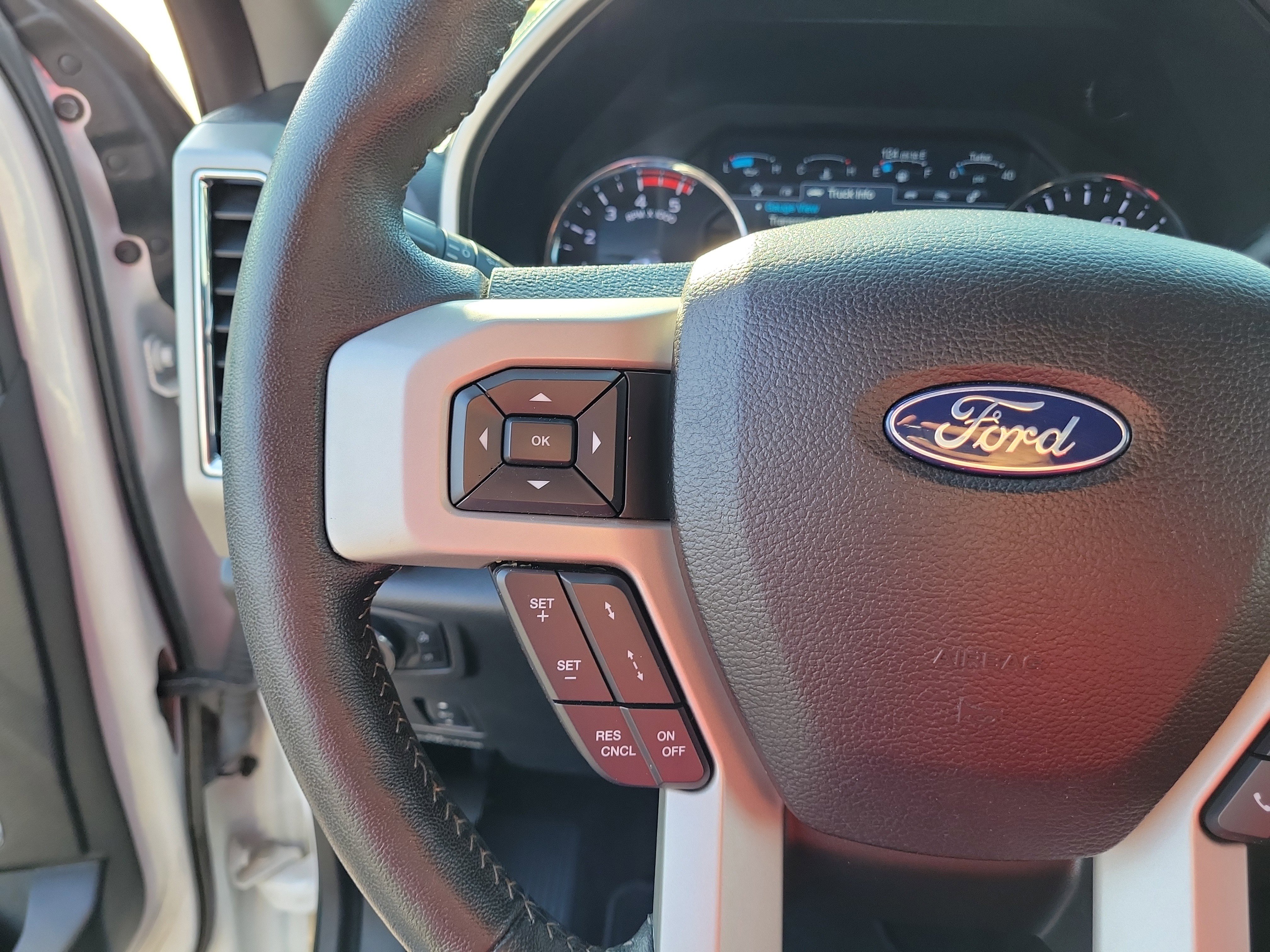 Used 2018 Ford F350 Lariat w/ Lariat Ultimate Package image 28