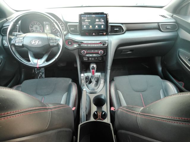 Used 2020 Hyundai Veloster 2.0 Premium FWD image 2