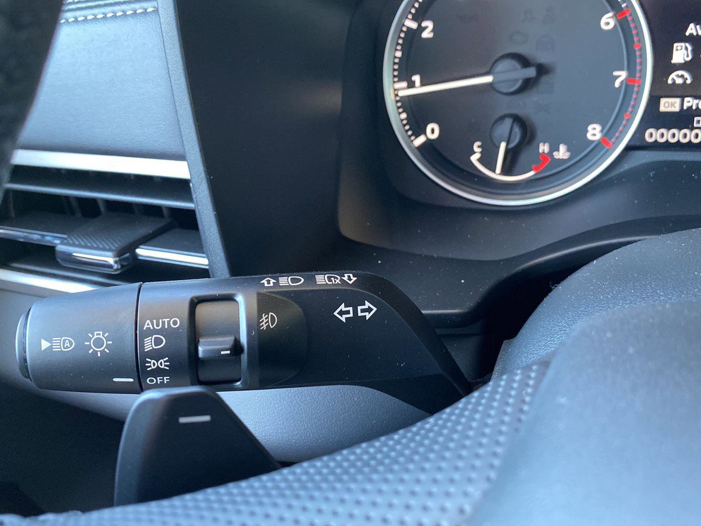 New 2026 Mitsubishi Outlander LE AWD/4WD image 32
