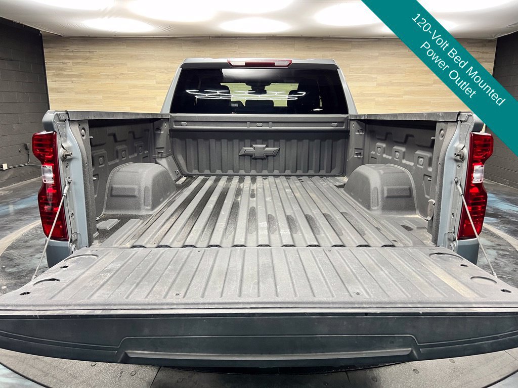 Used 2025 Chevrolet Silverado 1500 LT AWD/4WD image 20