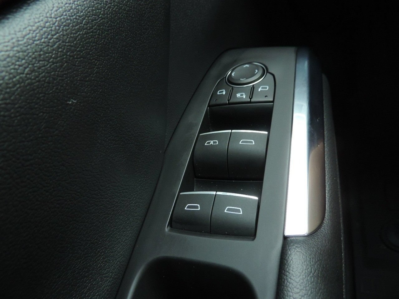 Used 2024 Chevrolet Traverse RS w/ LPO, Floor Liner Package FWD image 27