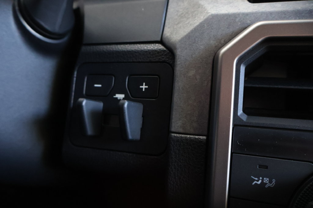 New 2026 Toyota 4Runner Trailhunter AWD/4WD image 36