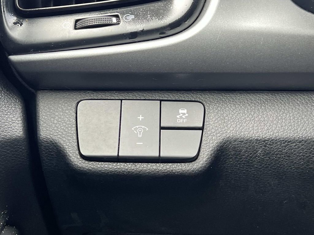 Used 2022 Kia Rio LX image 24