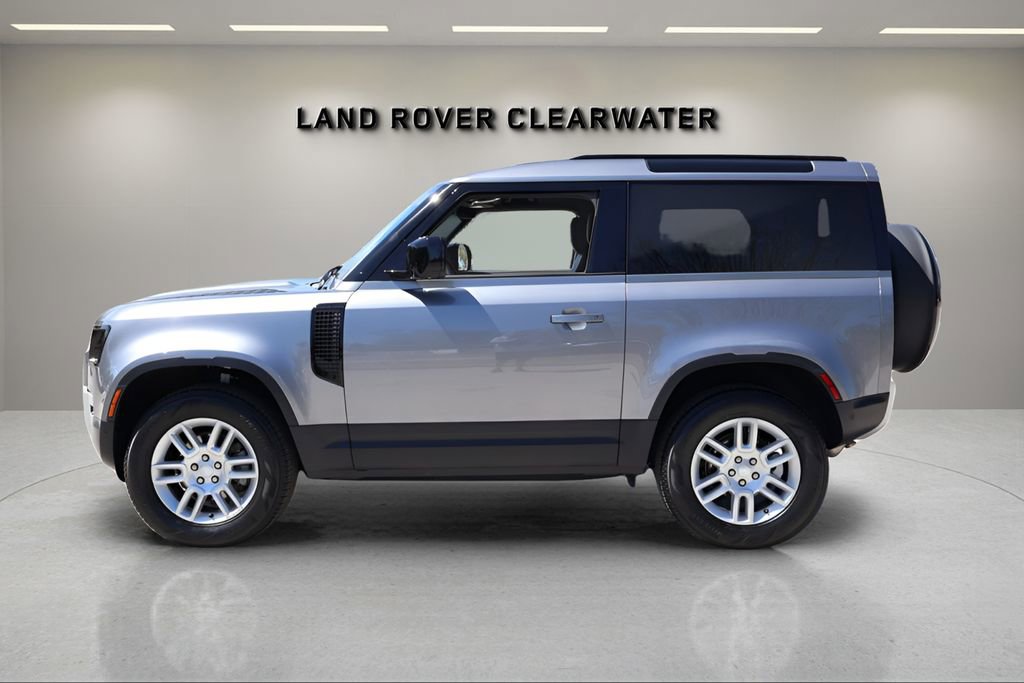 Used 2023 Land Rover Defender 90 S image 2