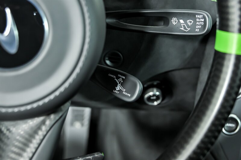 Used 2024 McLaren 750S Spider RWD image 30