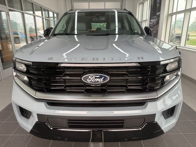 New 2027 Ford Expedition Max Platinum w/ Platinum Ultimate Package AWD/4WD image 2