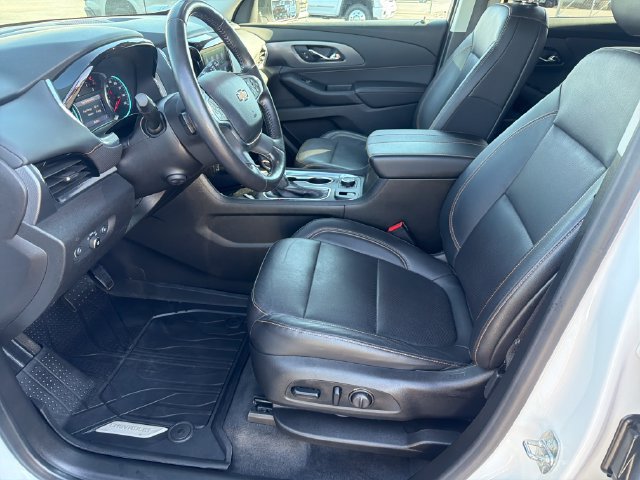 Used 2021 Chevrolet Traverse Premier w/ Redline Edition AWD/4WD image 10