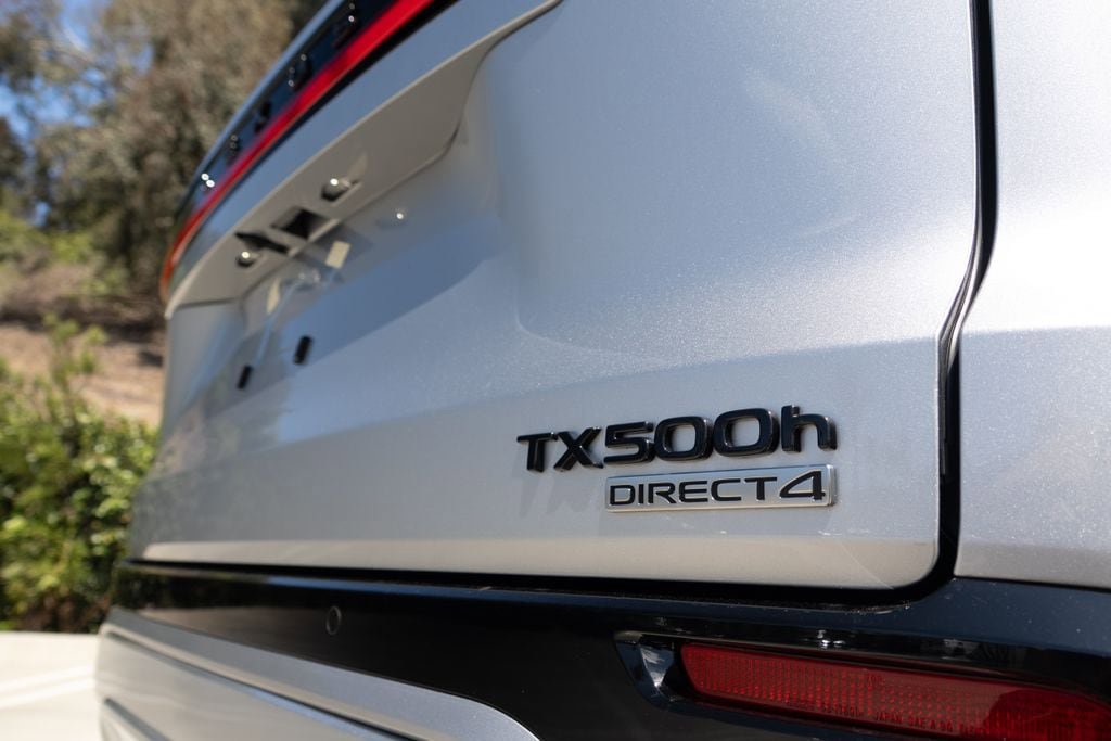 New 2026 Lexus TX 500h AWD image 11