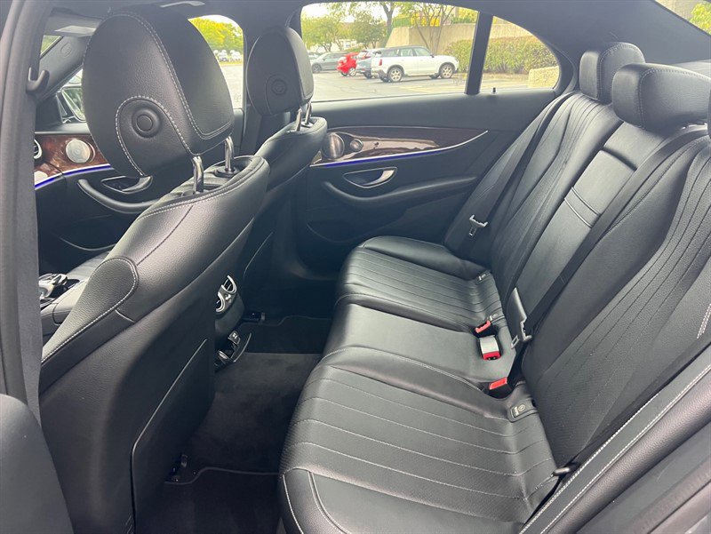 Used 2017 Mercedes-Benz E 300 4MATIC image 27