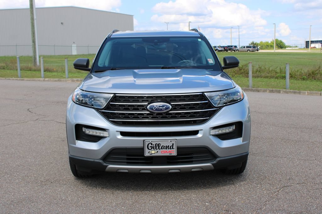Used 2021 Ford Explorer XLT w/ Equipment Group 202A RWD image 4