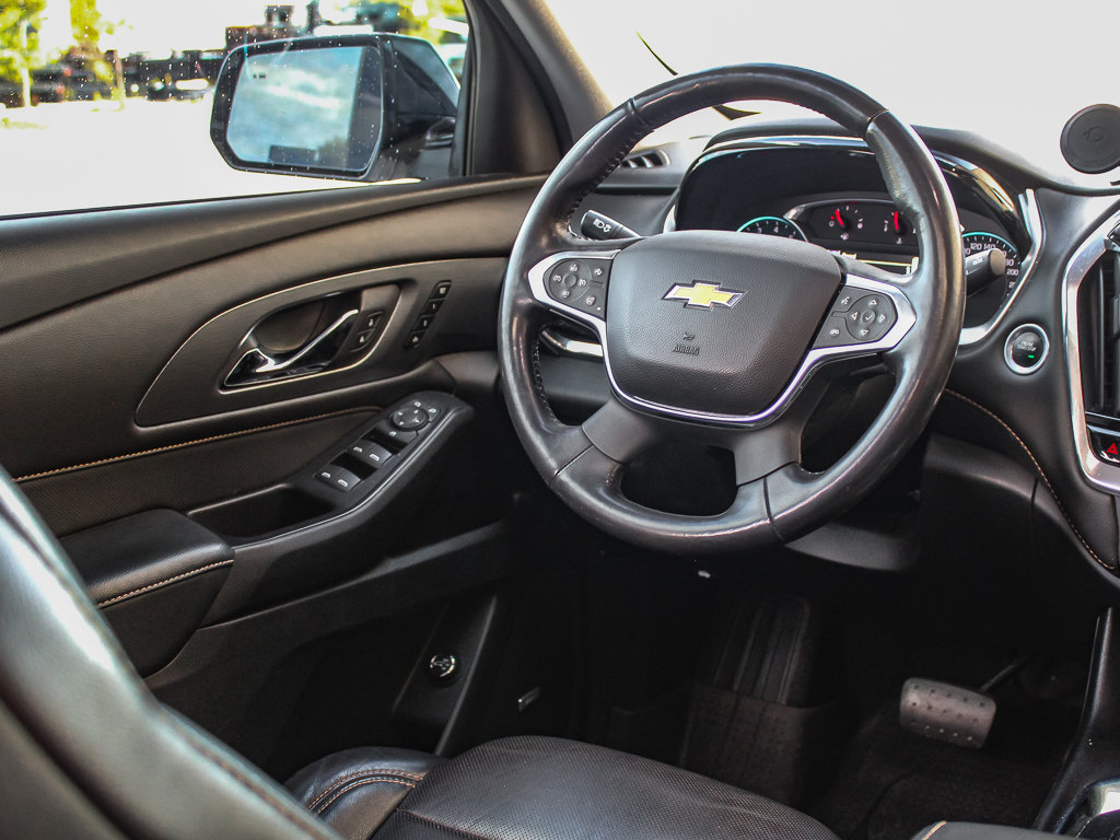 Used 2018 Chevrolet Traverse Premier w/ Redline Edition AWD/4WD image 37