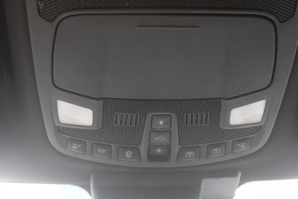 Used 2020 Ford F150 XLT w/ Equipment Group 302A Luxury AWD/4WD image 39