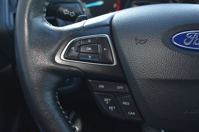 Used 2017 Ford Escape SE w/ SE Sport Appearance Package image 19