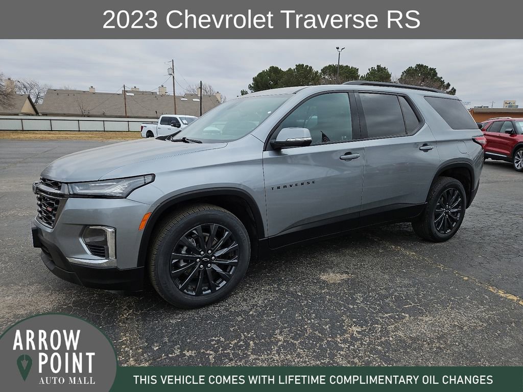 Used 2023 Chevrolet Traverse RS image 5