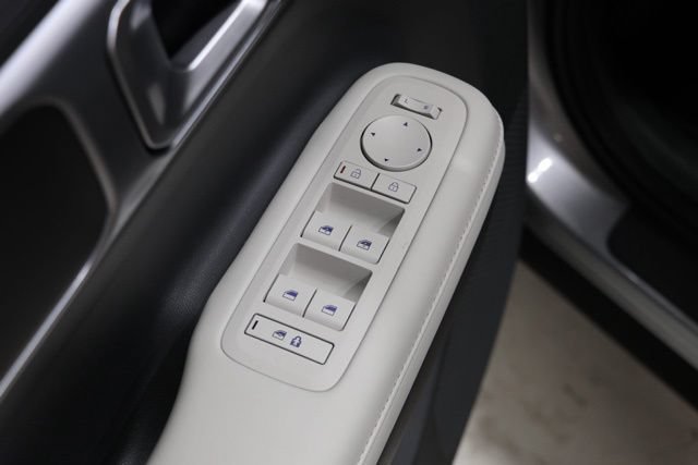 Certified 2026 Hyundai Santa Fe SEL AWD/4WD image 19