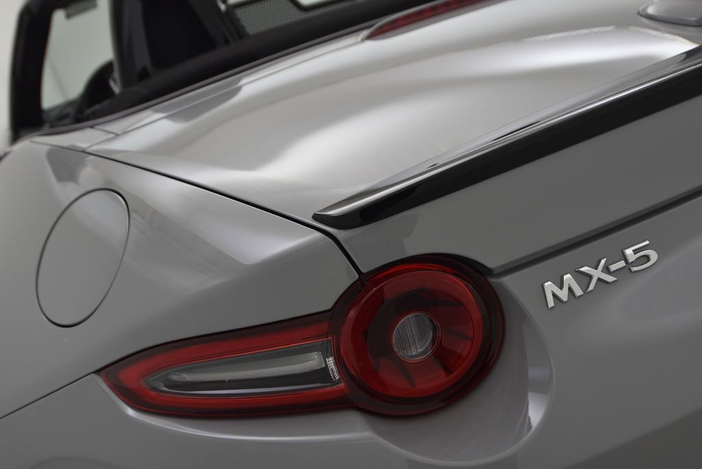Certified 2024 MAZDA MX-5 Miata Club w/ Appearance Package image 37