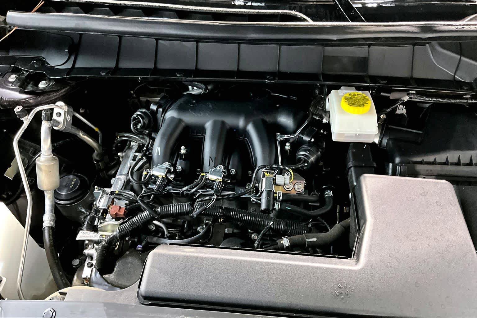 Used 2025 Nissan Pathfinder Platinum FWD image 33