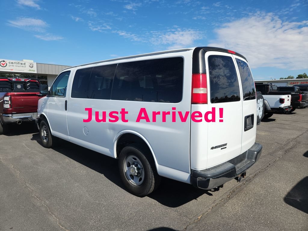 Used 2012 Chevrolet Express 3500 LT w/ LT Preferred Equipment Group RWD image 3