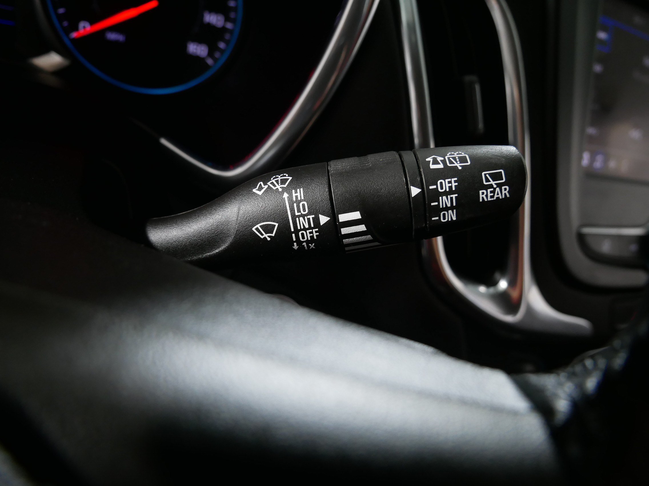 Used 2020 Chevrolet Equinox LT AWD/4WD image 31