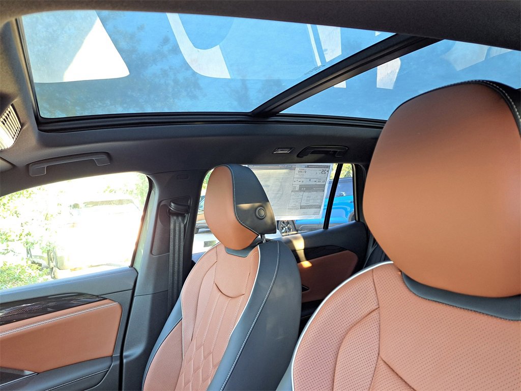 New 2026 Volkswagen Tiguan SEL R-Line image 7