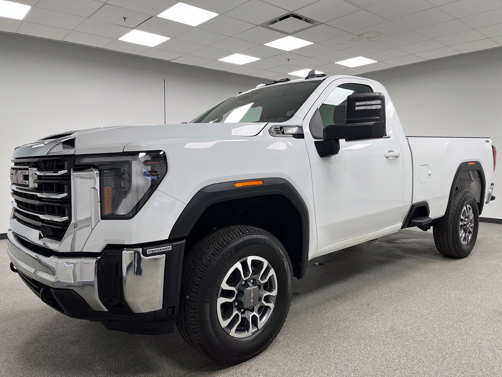 Used 2025 GMC Sierra 3500 SLE w/ SLE Convenience Package AWD/4WD image 4