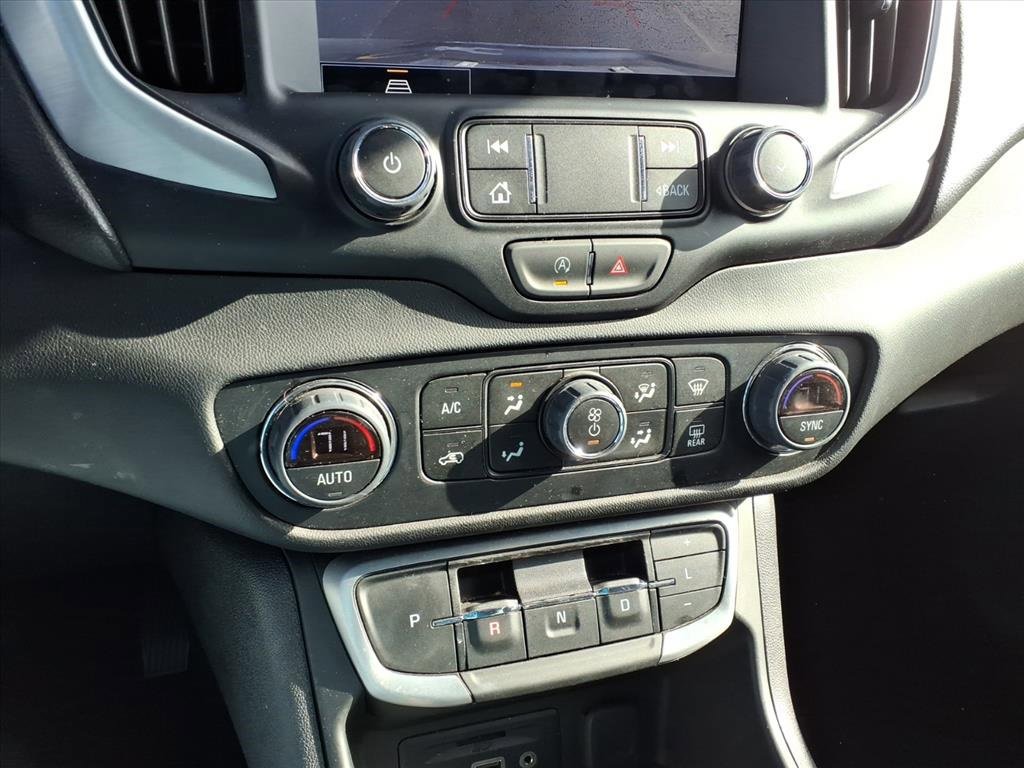 Certified 2024 GMC Terrain SLT image 10
